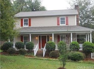 628 Shadow View Dr, Gastonia, NC 28054