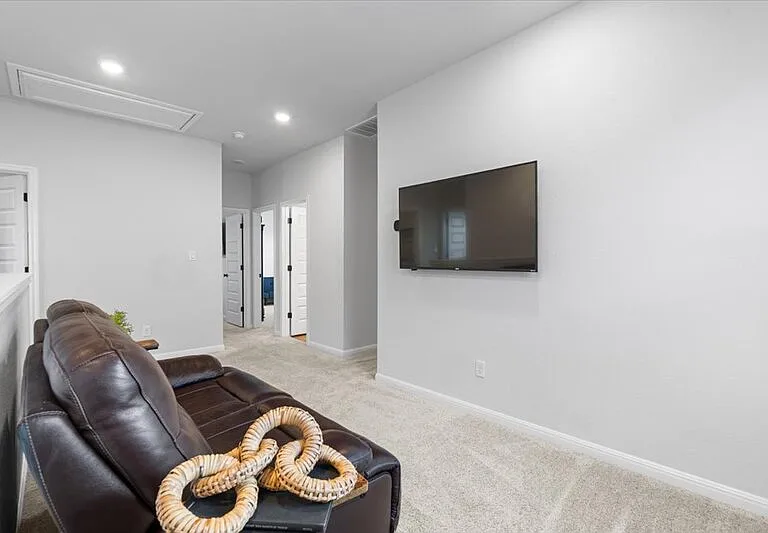 2120 Alice Jay Way — Photo 29