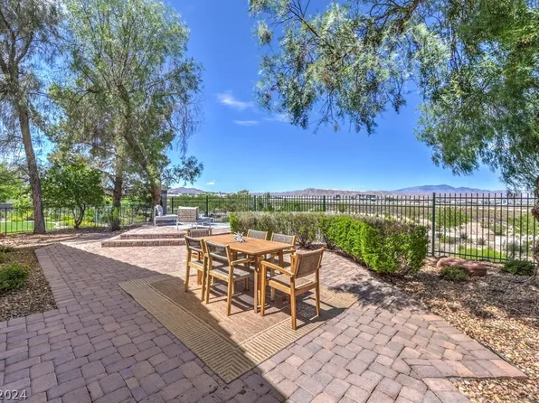 1369 Dragon Rock Dr, Henderson, NV 89052