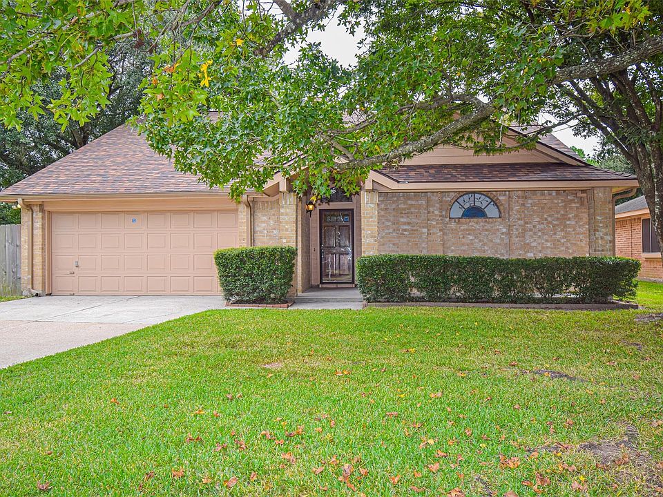 1st image of 10207 Green Valley Ln