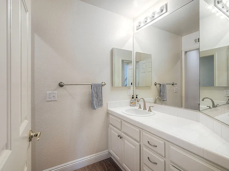 2338 Cartegena Way — Photo 15