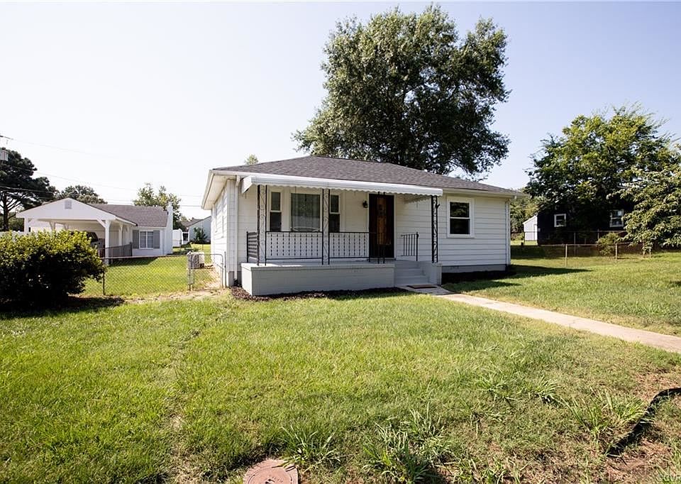 1st image of 4107 6th St