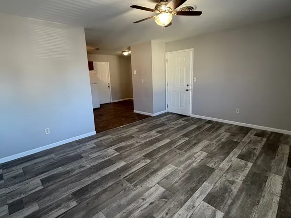 2405 Ladley Ct APT D, Springfield, IL 62703