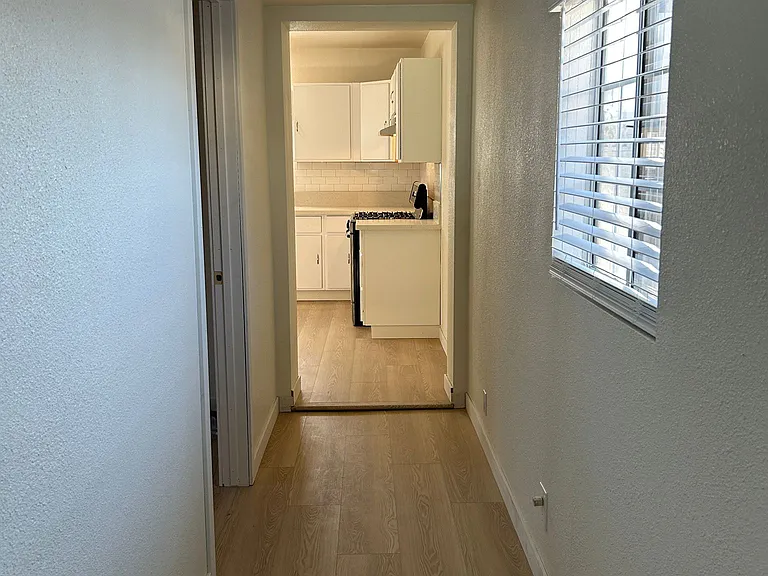 13613 Ardis Ave #1 — Photo 1