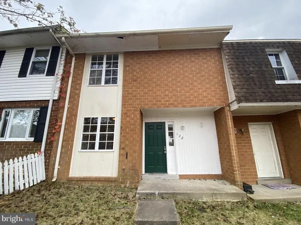 132 Oak Dr, Stafford, VA 22554