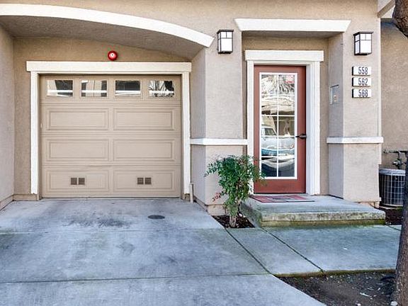 4th image of 558 Marble Arch Ave
