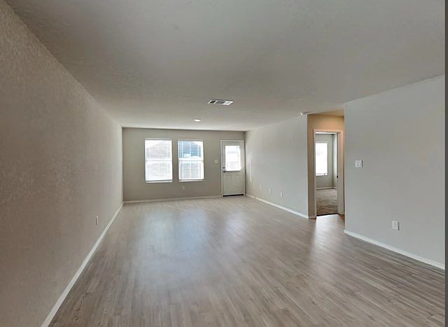 1st image of 6115 El Oro Dr #1