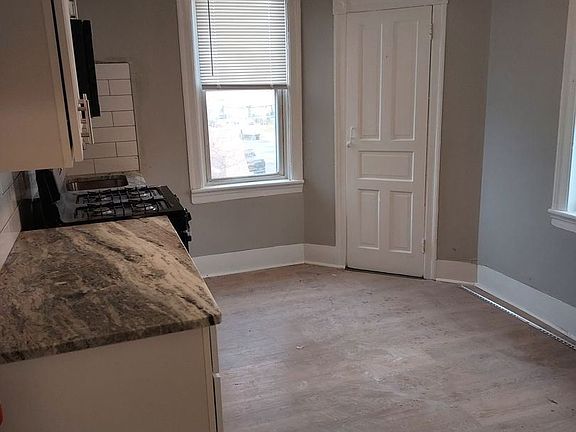 4th image of 347 Bergen St #4
