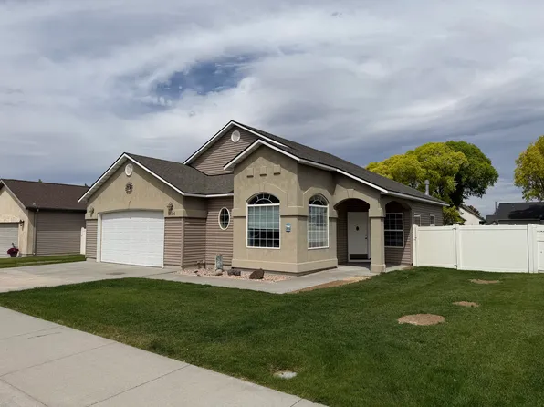 1504 Anny Dr E, Twin Falls, ID 83301