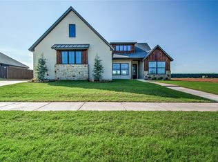 10809 Highland Dr, Yukon, OK 73099