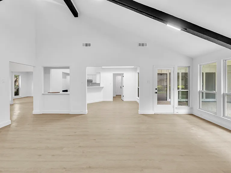 13826 Wooded Creek Ct — Photo 11