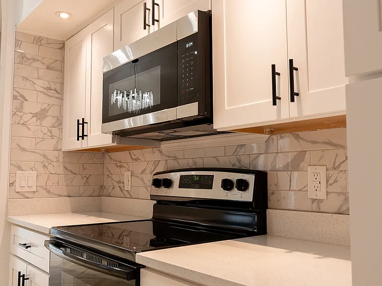 5401 Pullman Dr — Photo 14