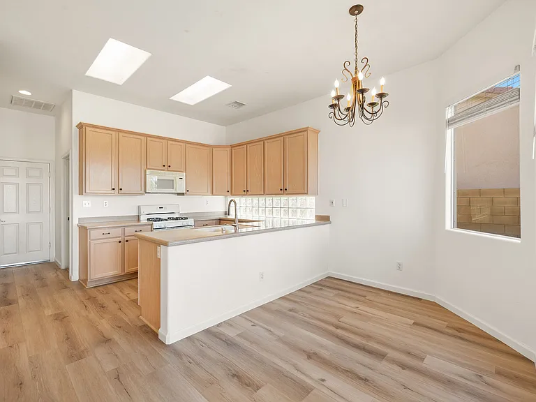 18 Tucson Cir — Photo 12