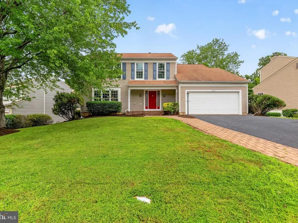 2802 Noble Fir Ct, Woodbridge, VA 22192