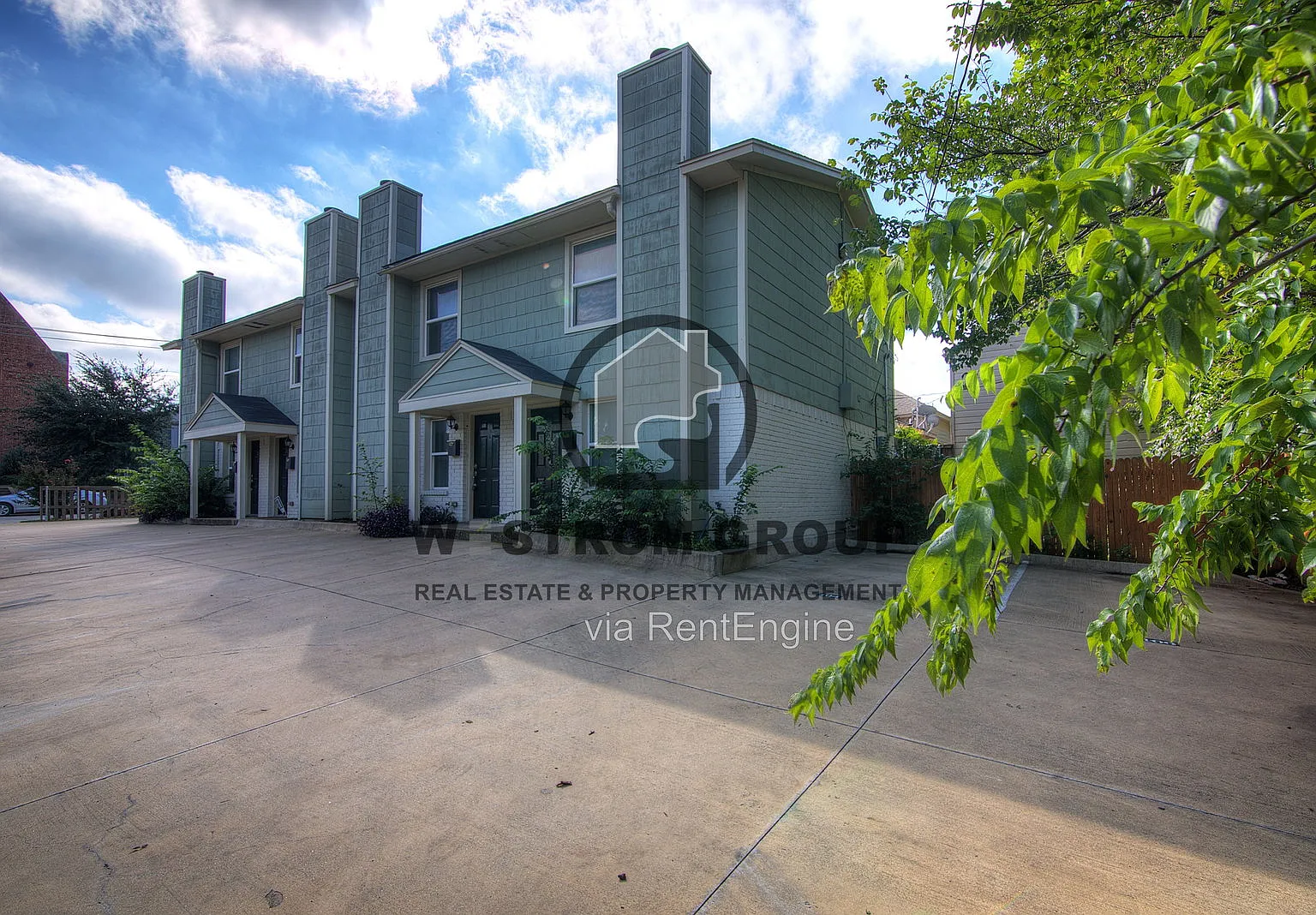 2 bed, 1.5 bath, 800 sqft, $1,395 — Photo 2