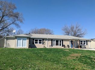 31912 Summit Ridge Dr, Excelsior Springs, MO 64024
