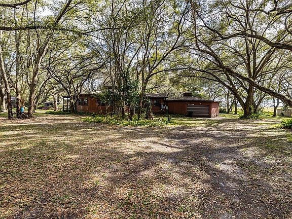 4th image of 32608 Knollwood Ln