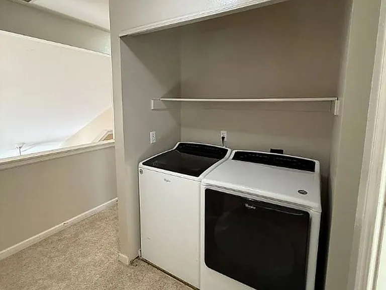 829 Blueberry Ln — Photo 6