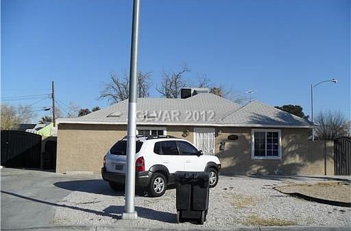 1st image of 1077 Bracken Ave