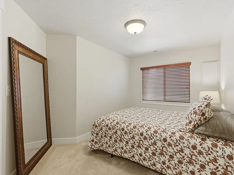 11654 S Winford Dr — Photo 23