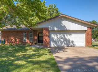 3206 S 117th East Ave, Tulsa, OK 74146