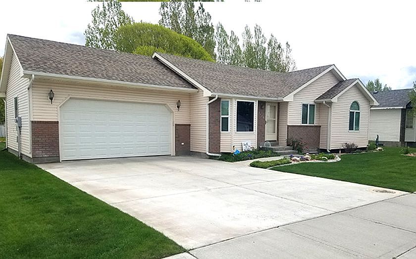 1st image of 3625 S Stonehaven Dr