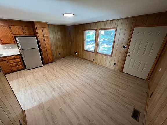 3rd image of 605 S Yates St #B