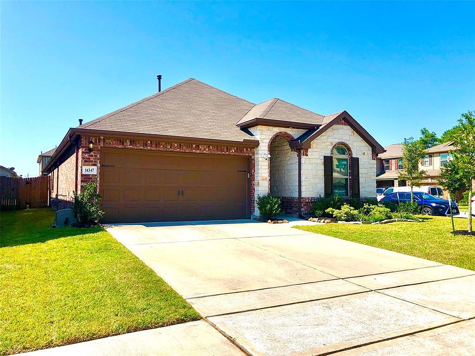 1st image of 14347 Persimmon Woods Dr