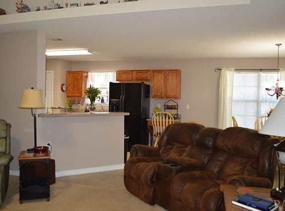 5th image of 1474 Camrose Pl