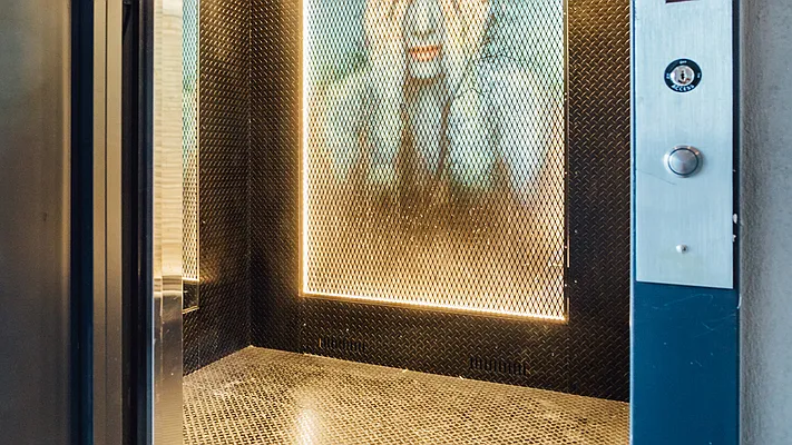 Rented by Nooklyn NYC LLC | media 21