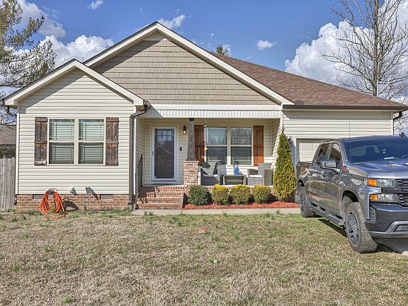 3rd image of 76 Al White Dr