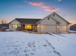 1728 Ballinamore Pl, De Pere, WI 54115