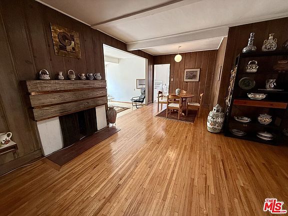 4th image of 2634 Butler Ave