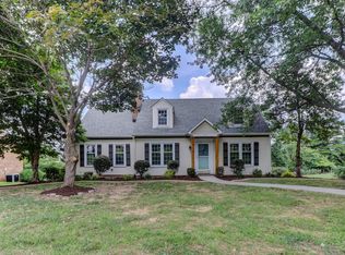 155 Winesap Rd, Roanoke, VA 24019