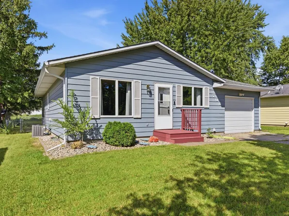 708 California St NW, Hutchinson, MN 55350