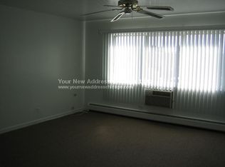9220 Seymour Ave APT 2E, Schiller Park, IL 60176