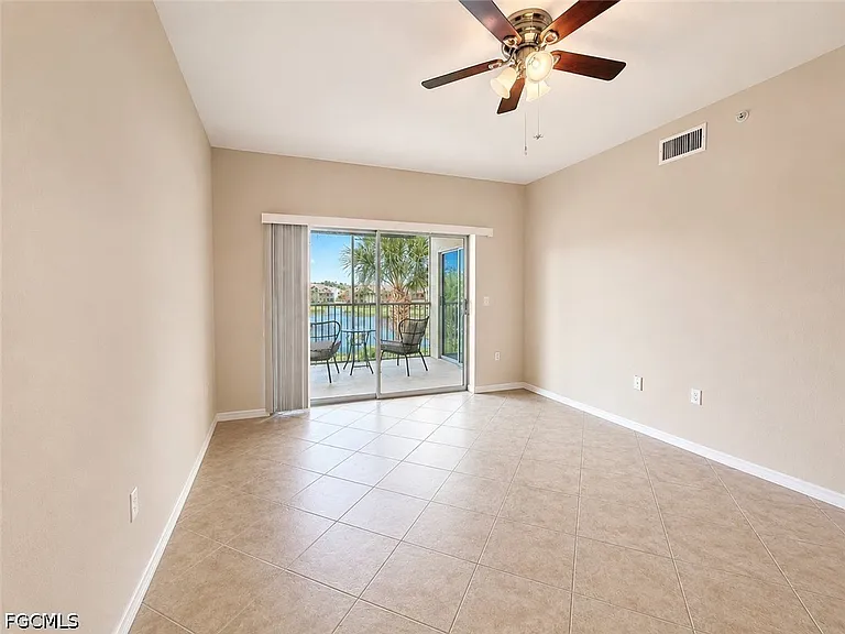 6490 Aragon Way #303 — Photo 13