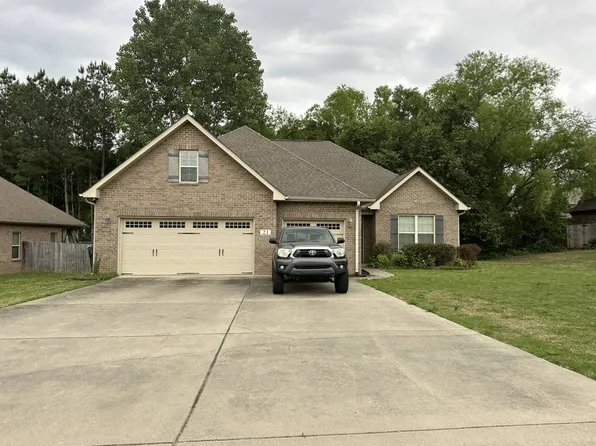 21 Derby Dr, Decatur, AL 35603