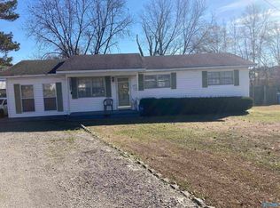756 Morris St SW, Hartselle, AL 35640