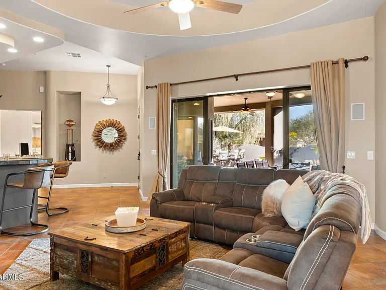 11362 E Dale Ln — Photo 6