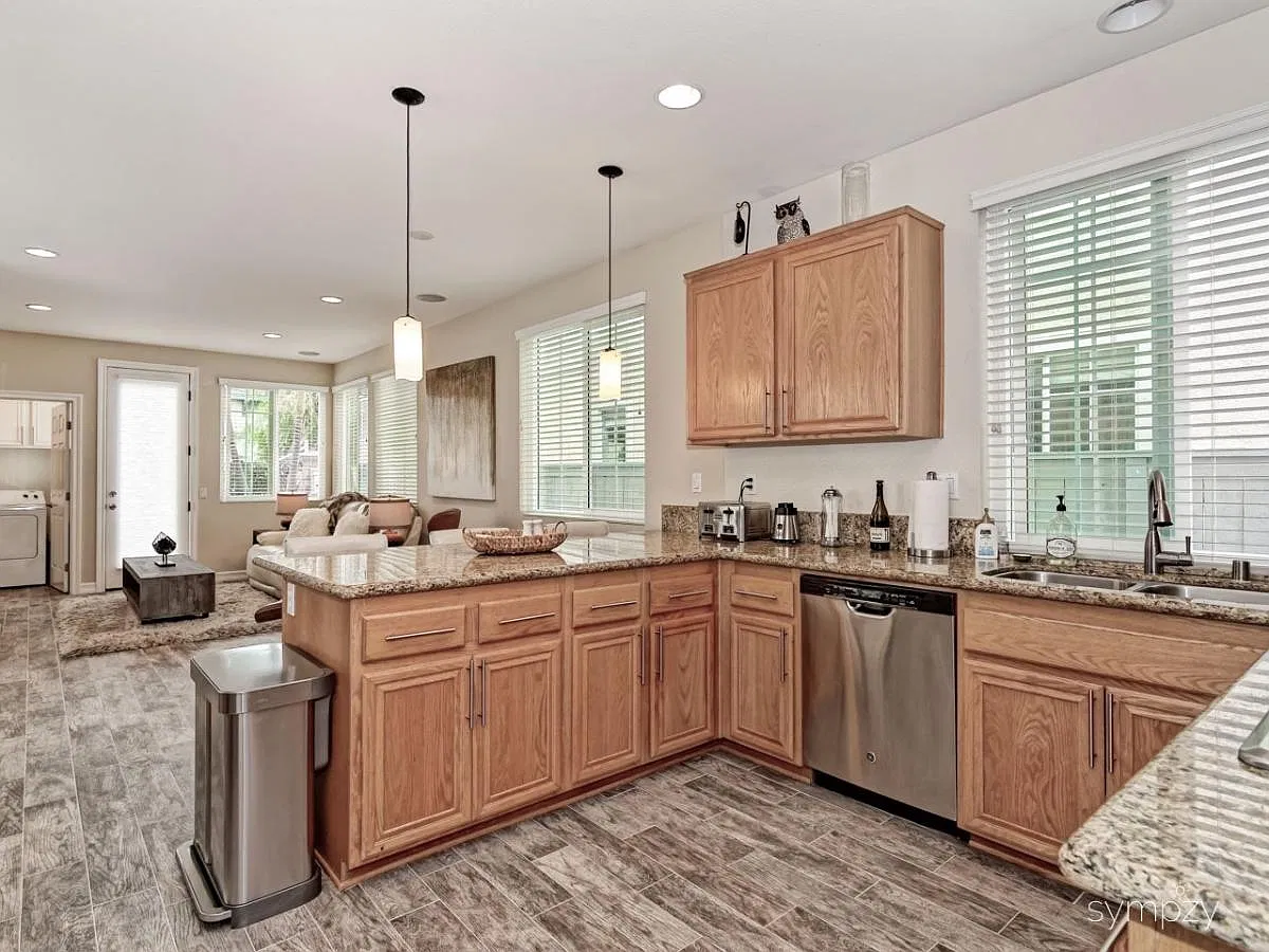 6964 Tradewinds Drive — Photo 4