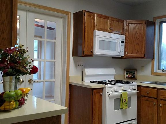 2nd image of 4812 Behrwald Ave