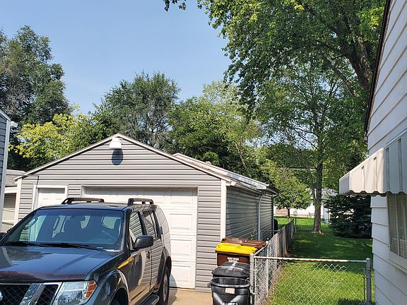 4th image of 614 Frances Ave