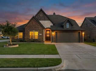 288 Brazos St, Burleson, TX 76028