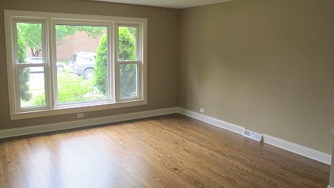 4th image of 9231 Lawler Ave