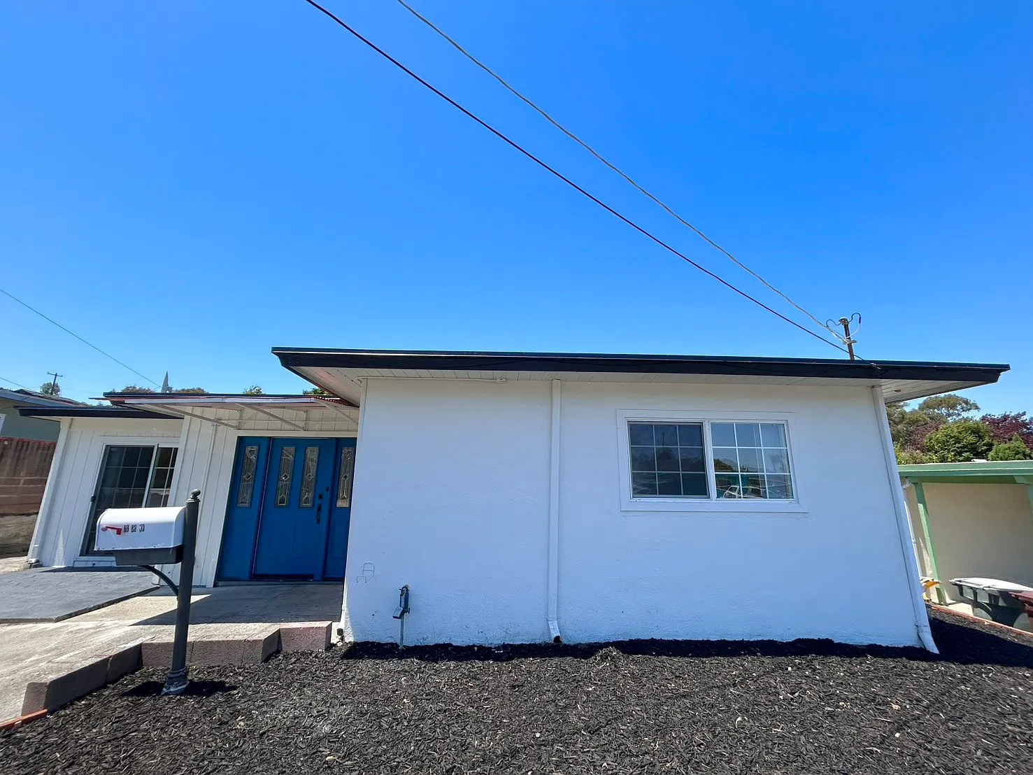 4 bed, 1700 sqft, $3,900 — Photo 1