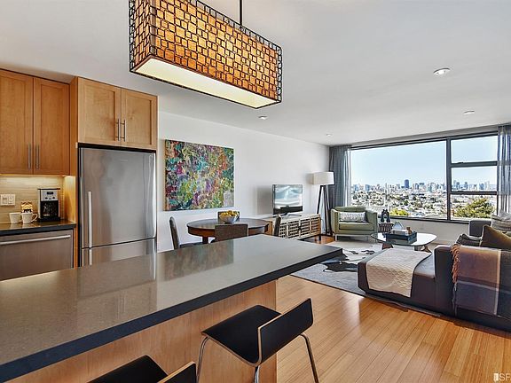4th image of 158 Laidley St APT 3