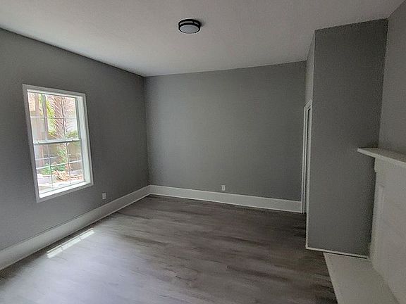 4th image of 506 Ware St