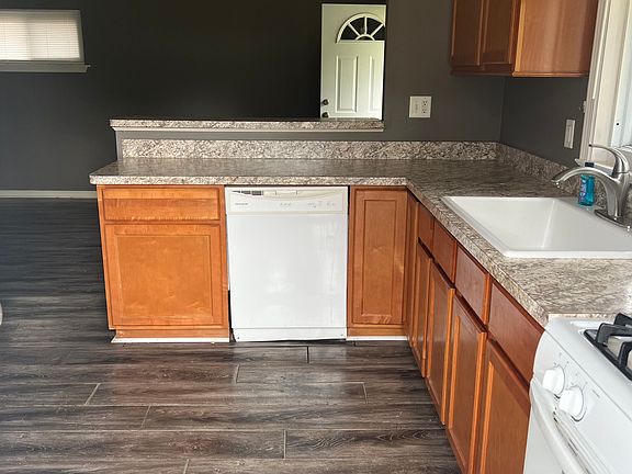 5th image of 14356 Irene St