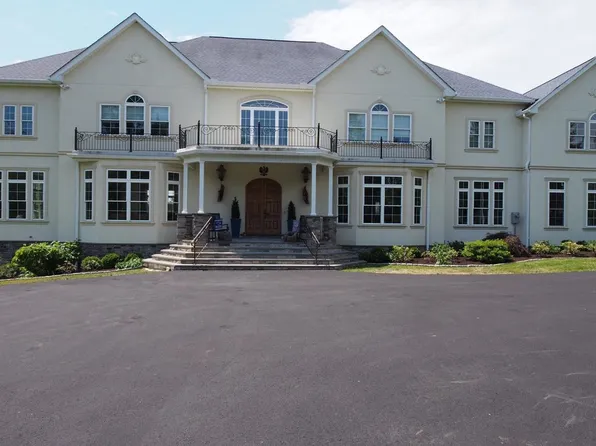 274 Pineville Rd, Newtown, PA 18940